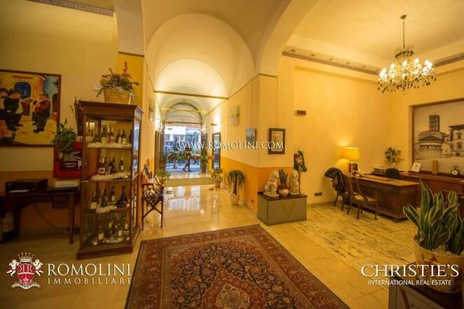 HOTEL FOR SALE, BUSINESS, INVESTMENT OPPORTUNITY IN TUSCANY