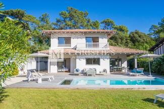 Houses and villas Villa/Townhouse 1||1411857