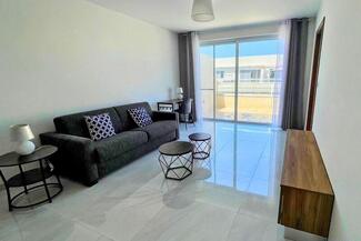 Apartments Apartment 1||898022