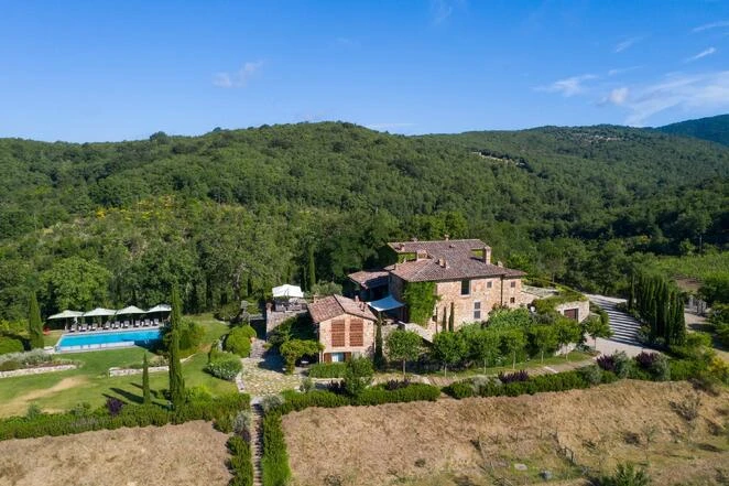 A very special, turn-key farmhouse with pool and annexe, in a private yet panoramic setting, just minutes from the famous Chianti town of Radda.