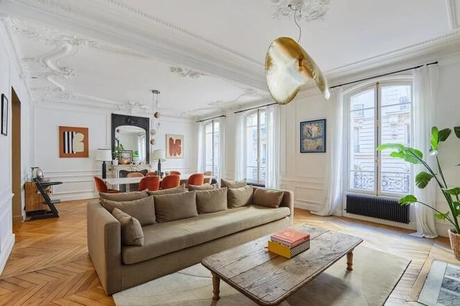 Paris 17th District &ndash; A meticulously renovated pied a terre