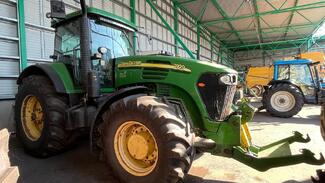 JOHN DEERE 7920 2005