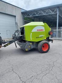 CLAAS ROLLANT 355RC 2011