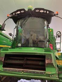 JOHN DEERE T550 2014