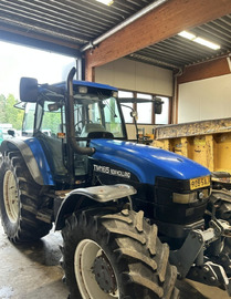 New Holland TM165 SUPERSTEERING 2001