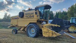 New Holland TC 54