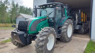 Valtra N141 2012