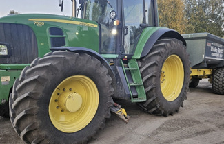 John Deere 7530 2011