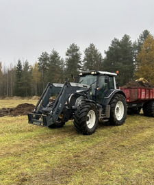 Valtra N121 2011