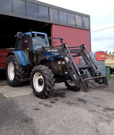 New Holland TM 125 