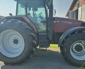 Case-IH 135mx 2000