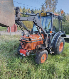 Kubota L2550 