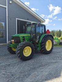 John Deere 6430