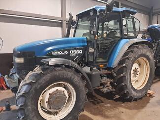 New Holland 8560 RC