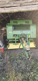 JOHN DEERE 578 2000